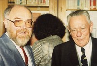A l'inauguration, de gauche à droite : Kuno Lorenz (philosophe, Sarrebruck) et Gert Heinz Müller (mathématicien, Heidelberg)